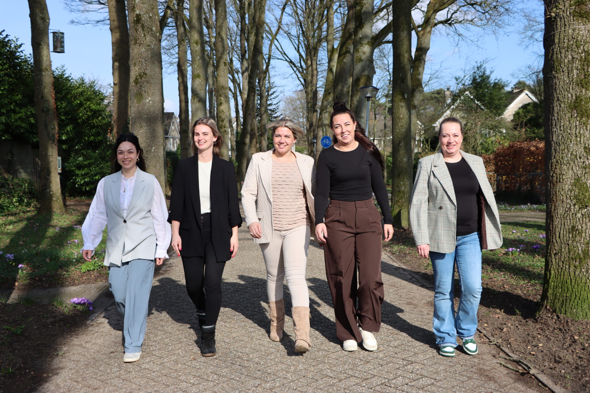 Medewerkers van UBN Uitzendbureau aan het werk